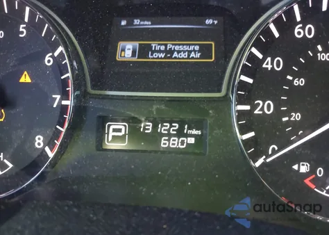 2014 Nissan Pathfinder Sv z USA, uszkodzony, nr VIN 5N1AR2MN5EC630853